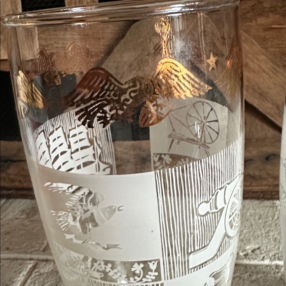 2 Anchor Hocking Americana White Colonial Motifs Golden Eagle Tumblers (49) - Picture 2 of 6